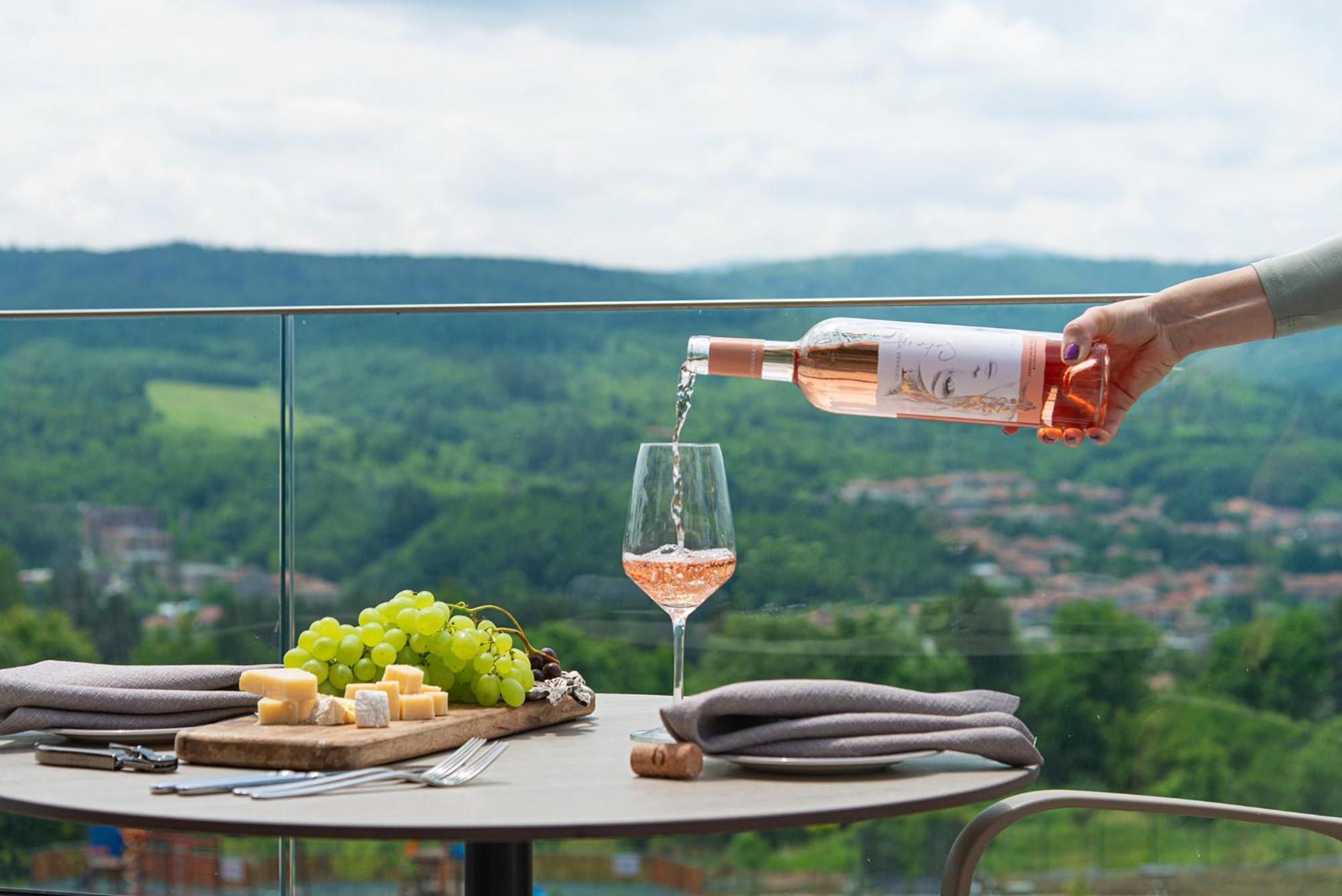 Wine & Spa Hotel Chukara Τριάβνα Εξωτερικό φωτογραφία